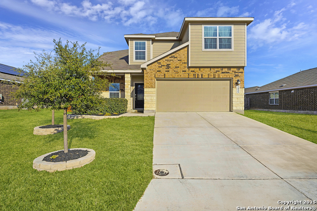 2433 Moselle Ln Property Photo 1