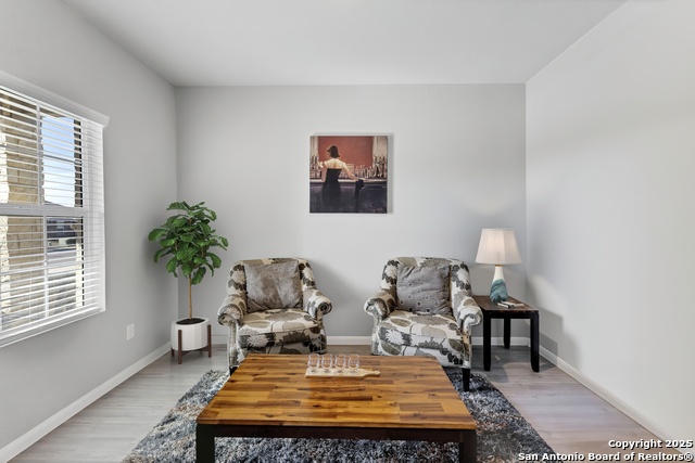 2433 Moselle Ln Property Photo 13