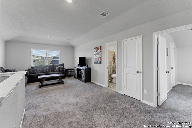 2433 Moselle Ln Property Photo 21