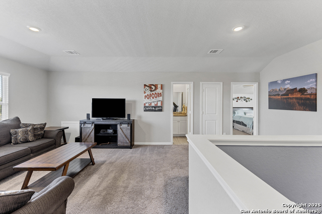 2433 Moselle Ln Property Photo 23