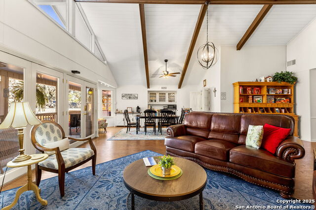 1385 Edwards Blvd Property Photo 11