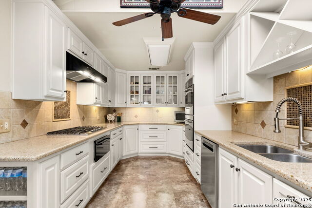 1385 Edwards Blvd Property Photo 13