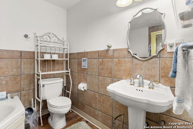1385 Edwards Blvd Property Photo 37