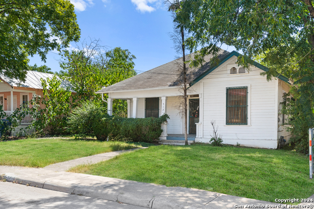 512 Nevada St Property Photo 3
