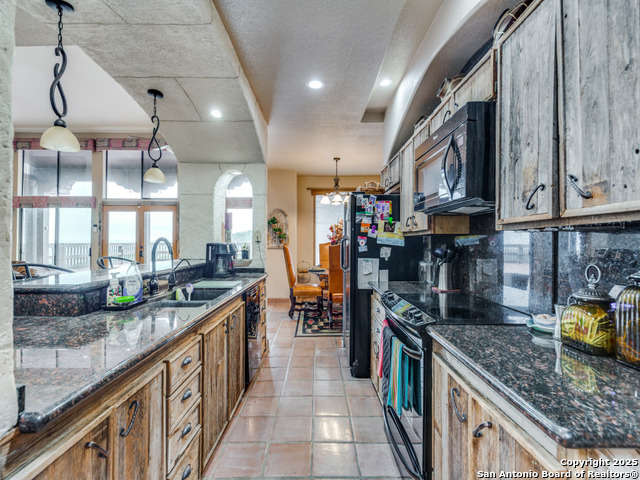 1135 Allen View Property Photo 6