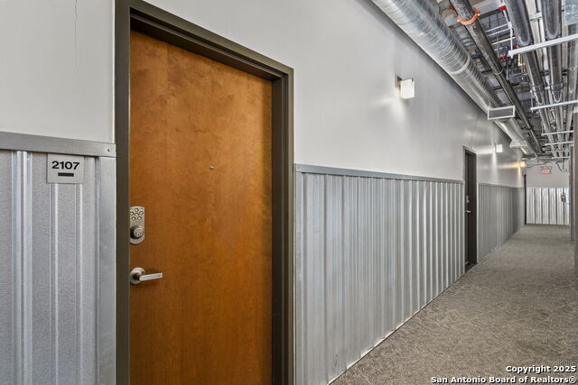 831 S Flores St Property Photo 2