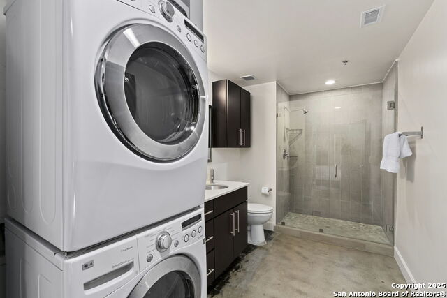 831 S Flores St Property Photo 15