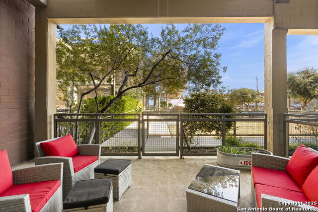 831 S Flores St Property Photo 18