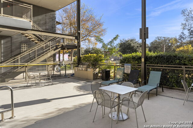 831 S Flores St Property Photo 26