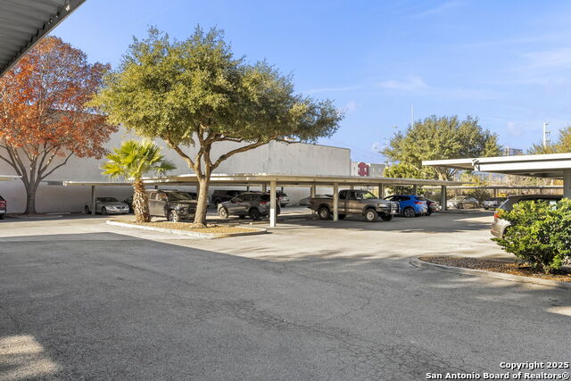 831 S Flores St Property Photo 27