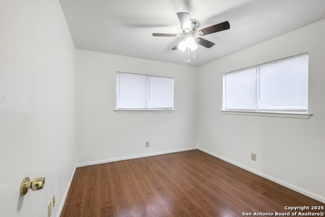 5811 Thornwood Property Photo 10