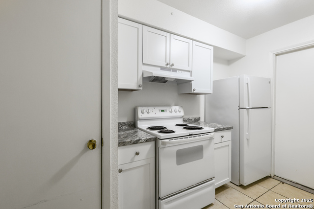 5811 Thornwood Property Photo 17