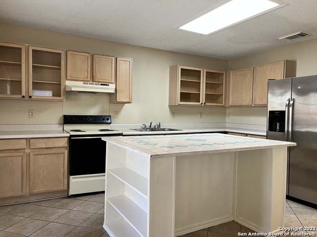 7807 Ruby Meadows Property Photo 7