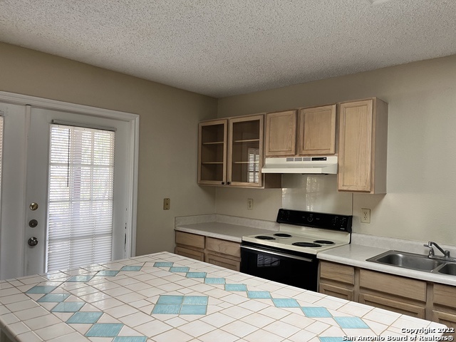 7807 Ruby Meadows Property Photo 8