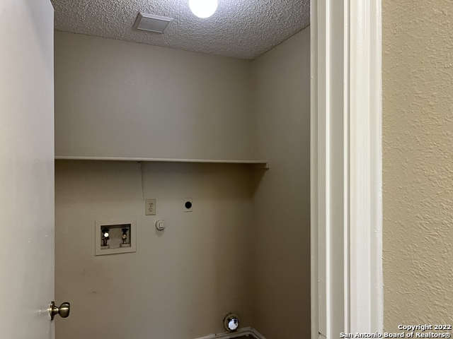 7807 Ruby Meadows Property Photo 11