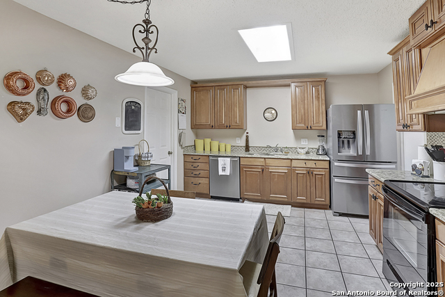 7751 Alverstone Way Property Photo 7