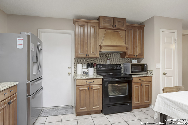 7751 Alverstone Way Property Photo 8