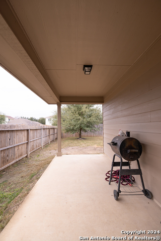 8935 Mustang Pass Property Photo 21