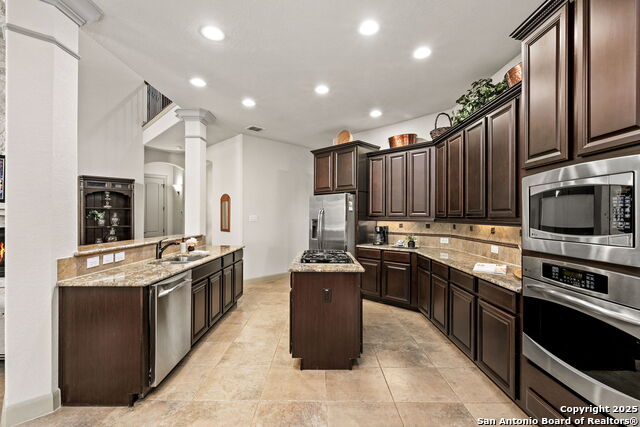18522 Golden Maize Property Photo 17