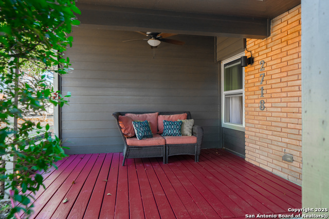 2718 Belvoir Dr Property Photo 4