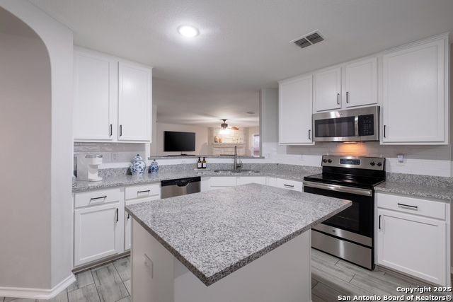 10926 Palomino Bend Property Photo 13