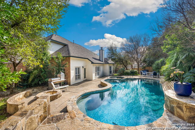 55 Silverhorn Dr Property Photo 1