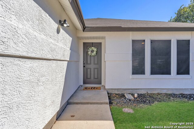 9506 Diamond Cliff Property Photo 4