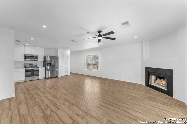 9506 Diamond Cliff Property Photo 9