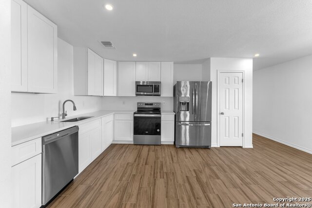 9506 Diamond Cliff Property Photo 12