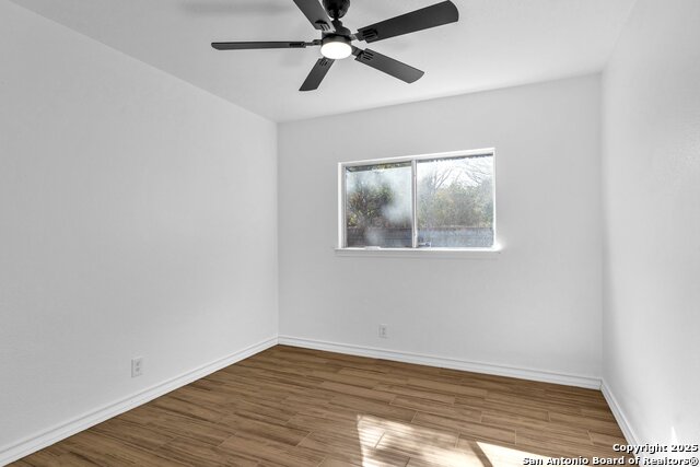 9506 Diamond Cliff Property Photo 15