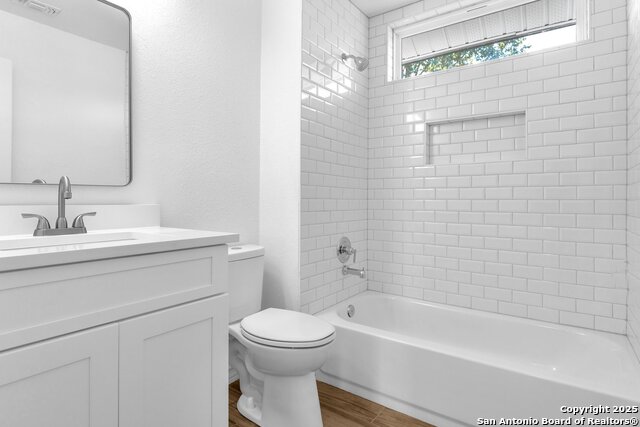 9506 Diamond Cliff Property Photo 21