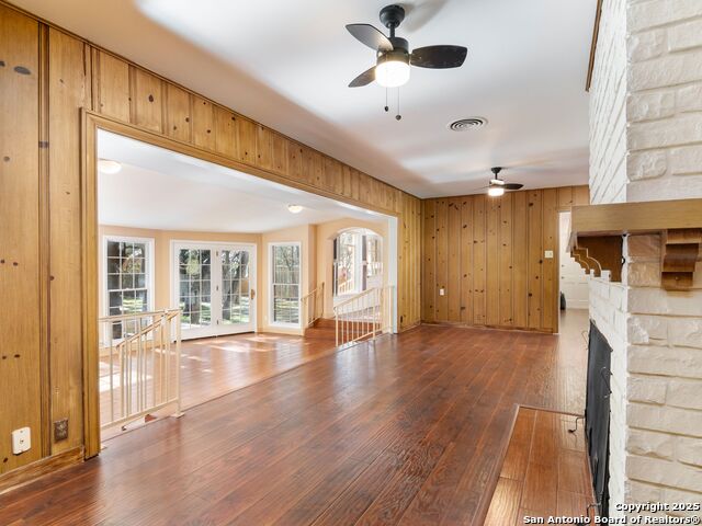306 Zornia Dr Property Photo 9