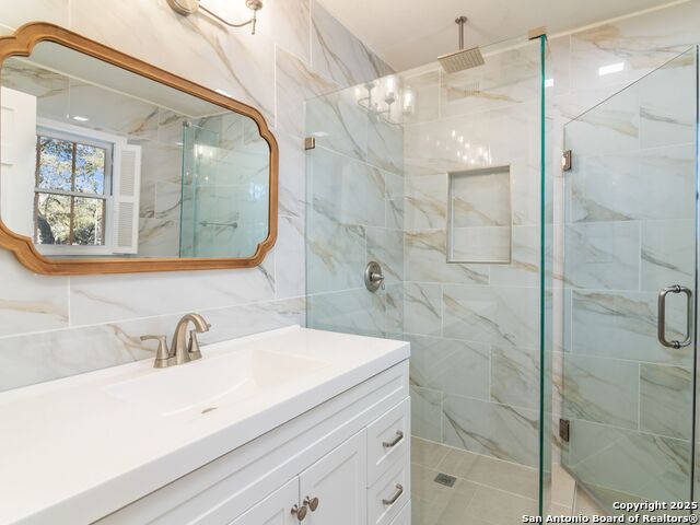 306 Zornia Dr Property Photo 23