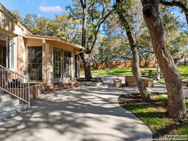306 Zornia Dr Property Photo 24