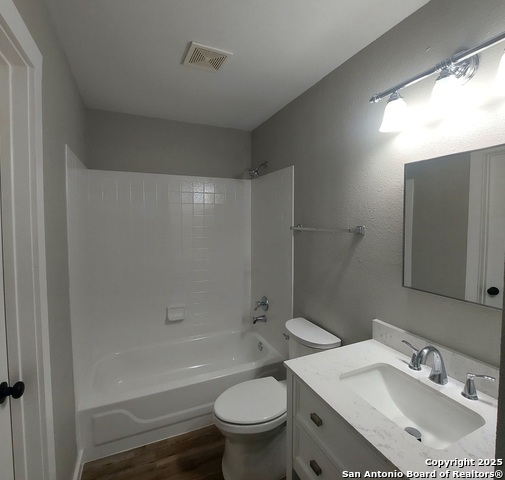 8551 Pioneer Gold Property Photo 13