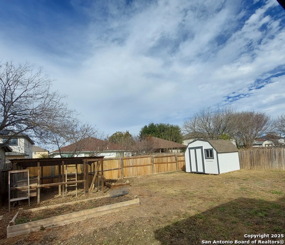 8551 Pioneer Gold Property Photo 20