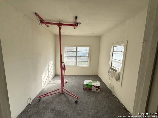 1409 Flanders Ave Property Photo 7