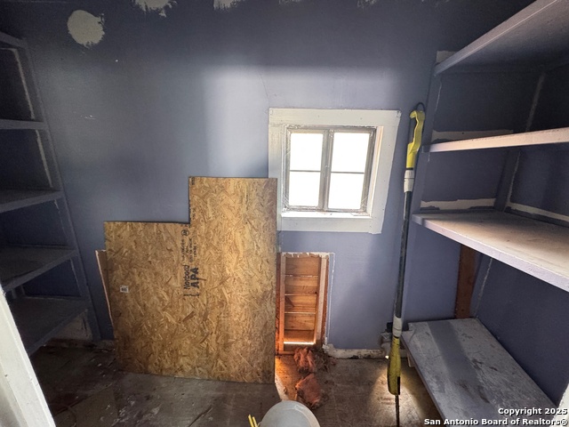 1409 Flanders Ave Property Photo 11
