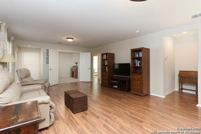 12730 Cedar Fly Property Photo 4