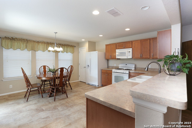 12730 Cedar Fly Property Photo 8