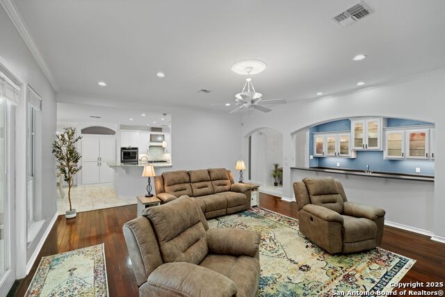21161 Gunther Grove Property Photo 7