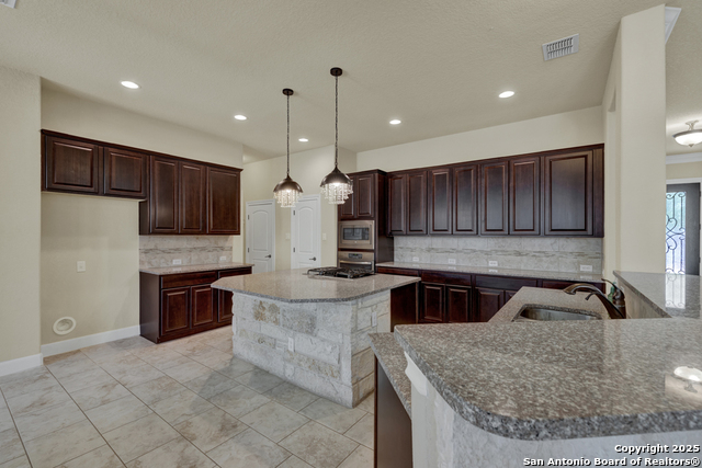 24219 Artisan Gate Property Photo 19