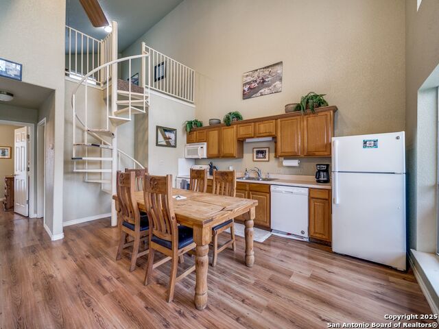 6780 River Rd Property Photo 10