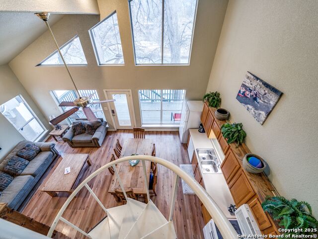 6780 River Rd Property Photo 11
