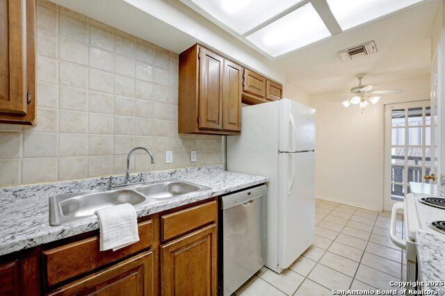 7738 Chambers Rd Property Photo 15