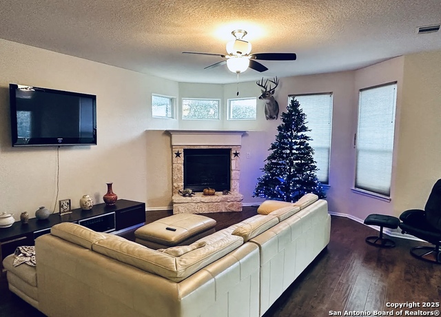 8203 Setting Moon Property Photo 4