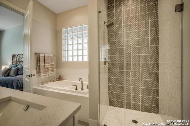 11158 Vance Jackson Rd Property Photo 22