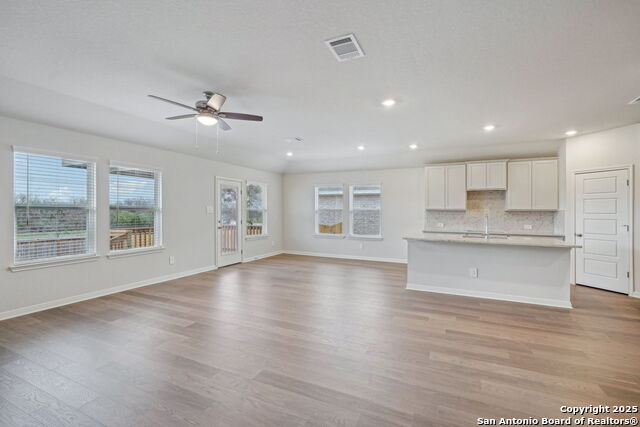 9914 Chestnut Walk Property Photo 8