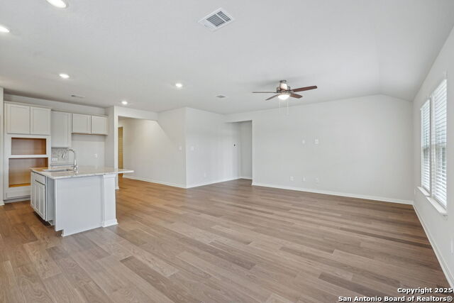 9914 Chestnut Walk Property Photo 10