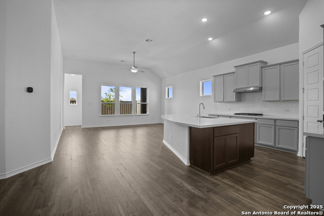 312 Hulda Trail Property Photo 9